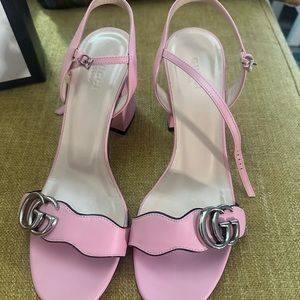 New in box Gucci Lifford sandal in wild rose size 38.5. Authentic!